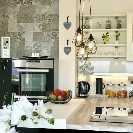 Lux Penthouse With Beautiful Sea And Island View 6 + 2 Apartament Makarska