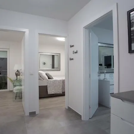 Lux Penthouse With Beautiful Sea And Island View 6 + 2 Apartament