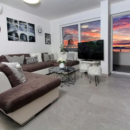 Lux Penthouse With Beautiful Sea And Island View 6 + 2 Apartament