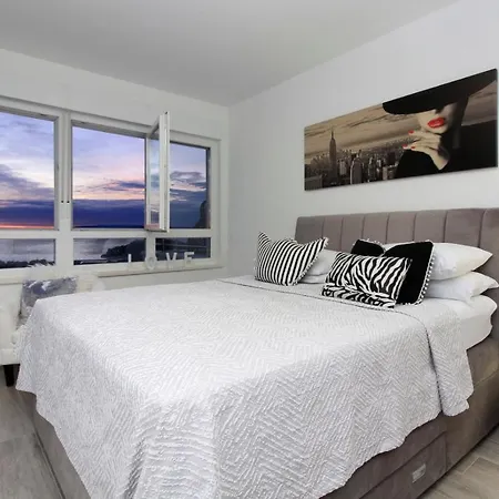Apartament Lux Penthouse With Beautiful Sea And Island View 6 + 2
